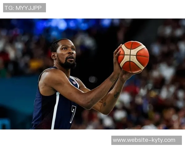 杜兰特状态起伏明显全场22投仅中8分差三节表现不佳